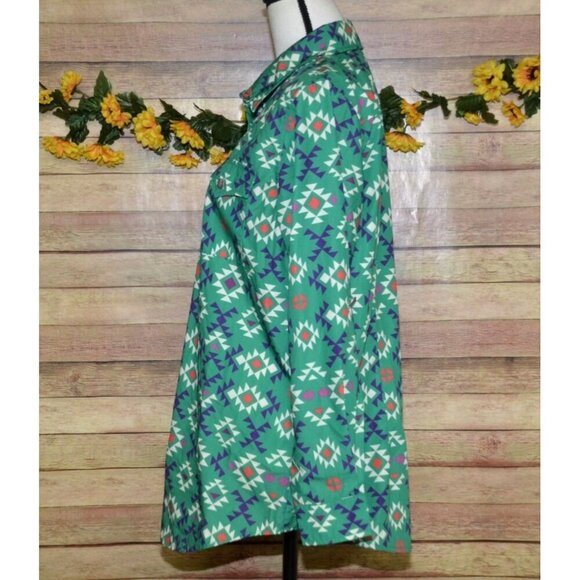 Lucky & Blessed Green Aztec Western Button Down Top Shirt Ladies M Cute Buttons - Picture 9 of 15